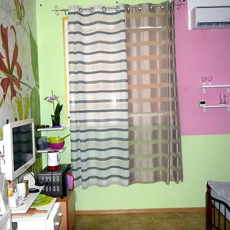 Sea Joy Studio Apartment Warna